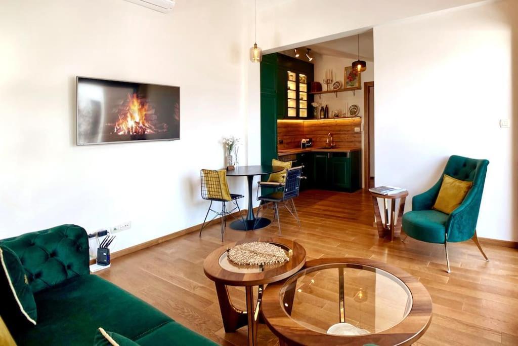 New! Stylish 2 Bedroom Condo With View & Pool Tivat Exterior photo